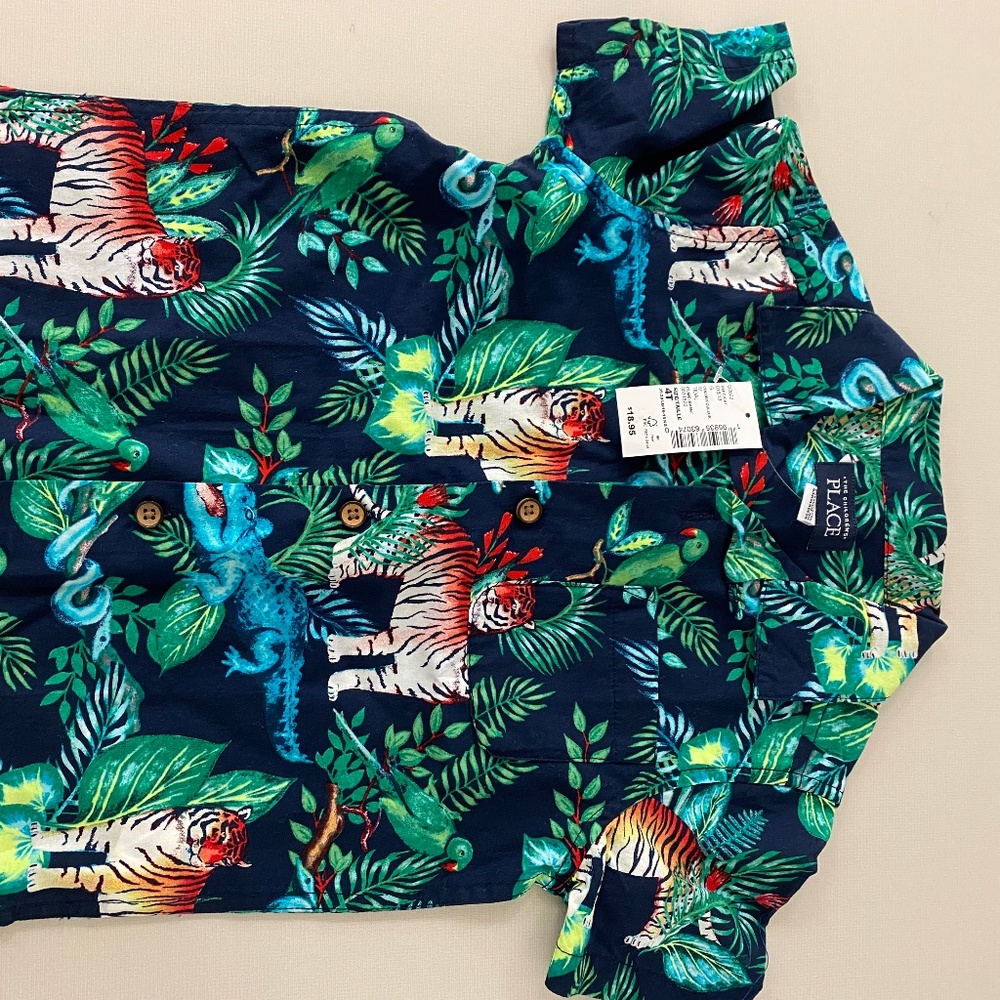New with tags. Children’s Place, size 4T collar shirt